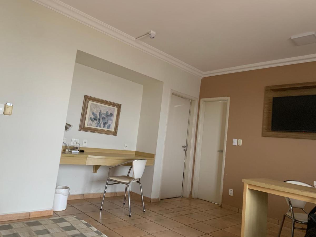 Flat Completo No Centro De Araxa - 902 Apartment Exterior photo